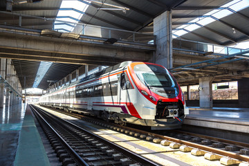 Fototapeta premium Dworzec kolejowy w Kordobie, Hiszpania