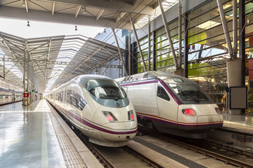 Fototapeta premium Dworzec kolejowy w Maladze, Hiszpania