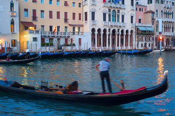 Fototapeta na wymiar Venice gondola in motion