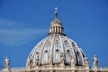 Fototapeta na wymiar The dome of the San Pietro basilica, Vatican