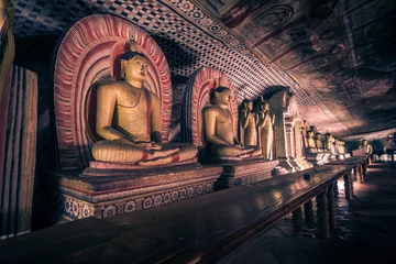 Rolgordijnen Tempel Ancient cave temple at Dambulla, Sri Lanka