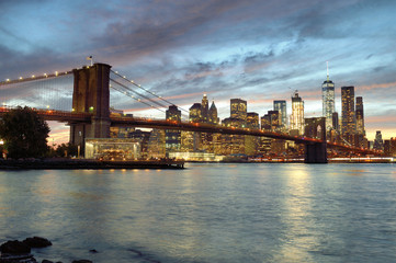Fototapeta premium Zachód słońca nad Manhattanem.