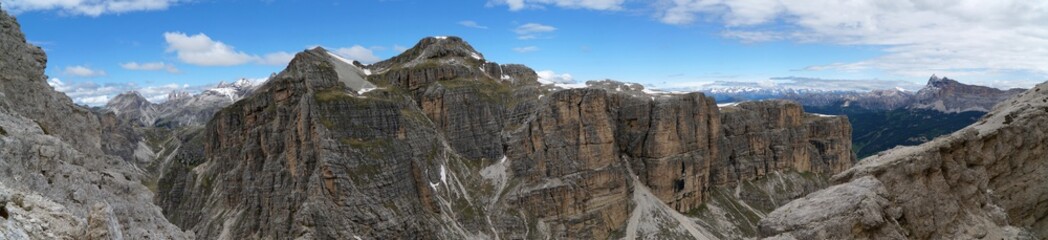Berglandschaft Panorama Aussicht von Geisler Spitzen bis Fanes Gruppe