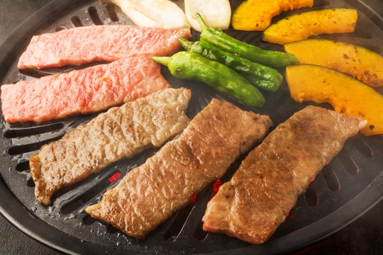 高級和牛の焼肉セット Japanese beef roasted meat set