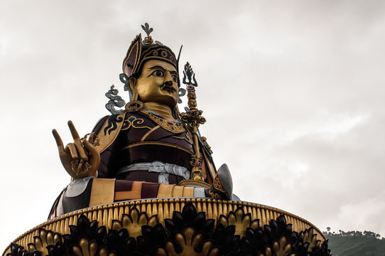 Buddhist statue in Rewalsar