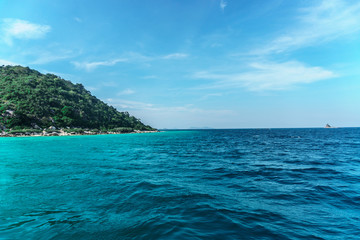 Fototapeta premium Beautiful uninhabited island