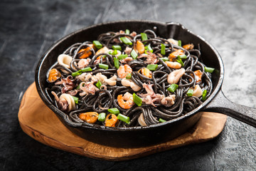 Black spaghetti with seafood