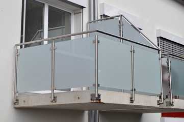 Fototapeta premium Balkon aus Glas