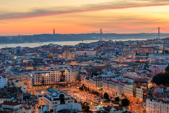 Vista de Lisboa no Por do Sol,Portugal