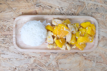 stir-fried pumpkin with pork eating with rice