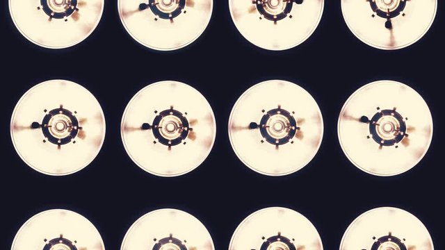 Spotlights Rampenlicht geht an und flackert - Blitzlichtgewitter