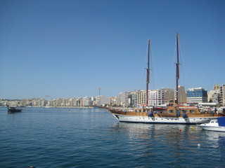 Fototapeta na wymiar Malta seaport