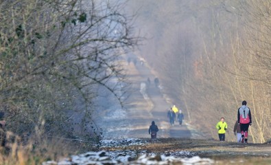 Promenade du dimanche dans la tranchée d'Arenberg dans les Hauts-de-France