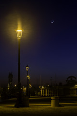 Fototapeta na wymiar Luna & lampione