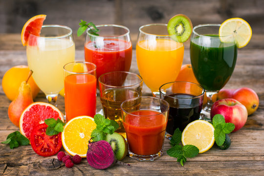 Fruit and vegetables juices and smoothies 