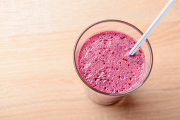 Obraz na płótnie Canvas Blueberry smoothie with fresh berries