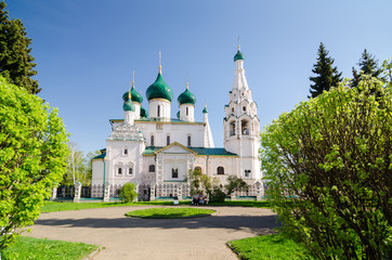 Fototapeta na wymiar Church of Elijah the Prophet in Yaroslavl, Russia