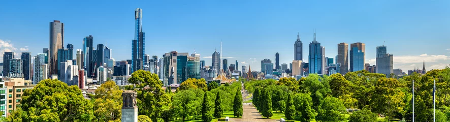 Fotobehang Australië Panorama van Melbourne vanuit de parken van Kings Domain - Australië