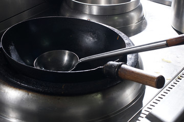 Kitchenware for cooking Chinese food