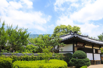 Fototapeta na wymiar Korea Traditional House