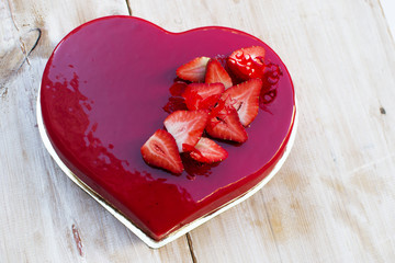 Cake in the shape of a heart 