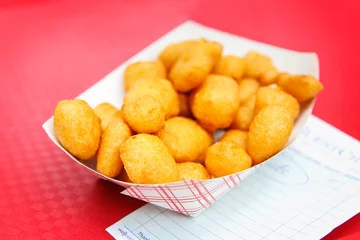 Tuinposter Golden fried cheese curds © soupstock