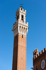 Fototapeta premium Torre del Mangia (Tower of Mangia) 1348. Siena, Tuscany, Italy