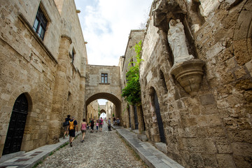 Fototapeta na wymiar Street of the Knights in old town of Rhodes, Greece.