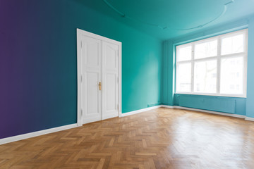 Wohnung frisch gestrichen - leeres Zimmer renoviert 