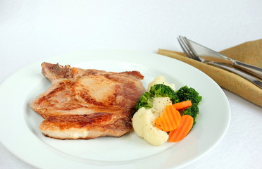 Kotelette mit Gemüse