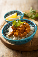 Chicken curry with tomatoes and rice