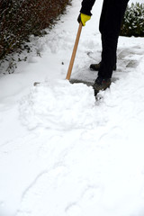 Naklejka premium Schnee räumen