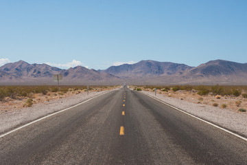 Obraz premium Death Valley Road