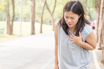 Woman chest pain while jogging
