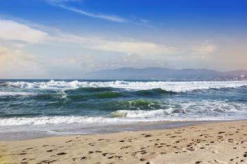 Stormy ocean waves. beautiful seascape.