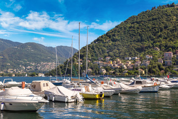 Fototapeta na wymiar Lake Como in Italy