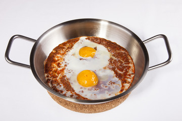 fried eggs 