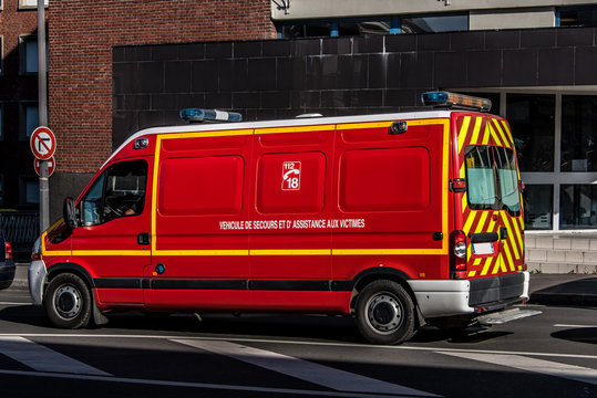 ambulance pompiers, France