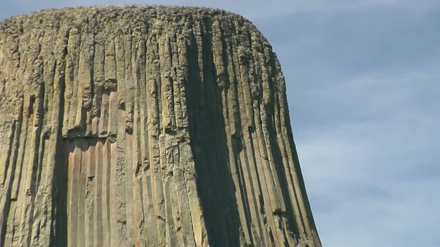 Cirrus at Devils Tower