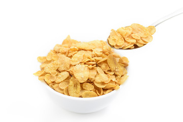 Cereales en bol con fondo blanco