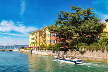Fototapeta na wymiar Sirmione on lake Garda