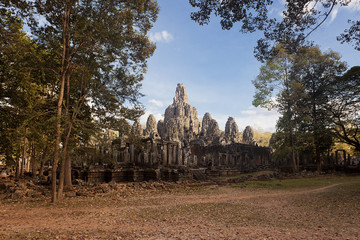Fototapeta na wymiar Ancient temple of Bayon in the forest in Siem Reap Cambodia 
