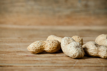Roasted peanuts in shell