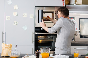 Man in the kitchen