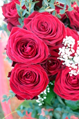mazzo di rose rosse