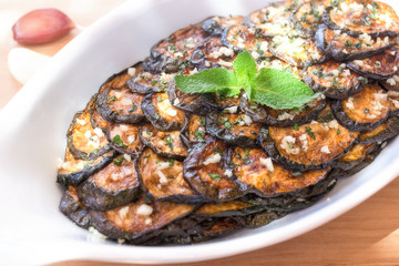 Fried zucchini flavored vinegar and mint.