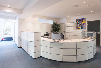 Moderner Empfang Tresen Rezeption 