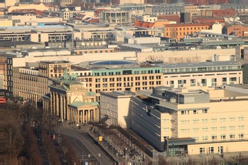 Berlin von oben / Blick vom Potsdamer Platz zum Pariser Platz © holger.l.berlin