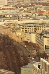 Blick vom Potsdamer Platz auf das Brandenburger Tor © holger.l.berlin