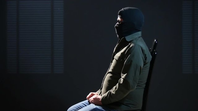 whistleblower spy traitor talk different mimic wide 4k UHD 11638
